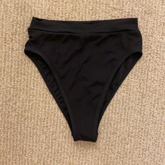 L*space Frenchi bottom - Picture 3 of 4